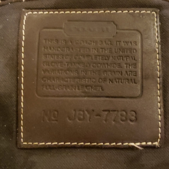 COACH leather purse - Picture 3 of 4